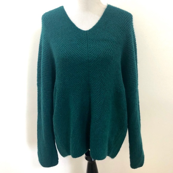 Ann Taylor Sweaters - NWT Ann Taylor sweater